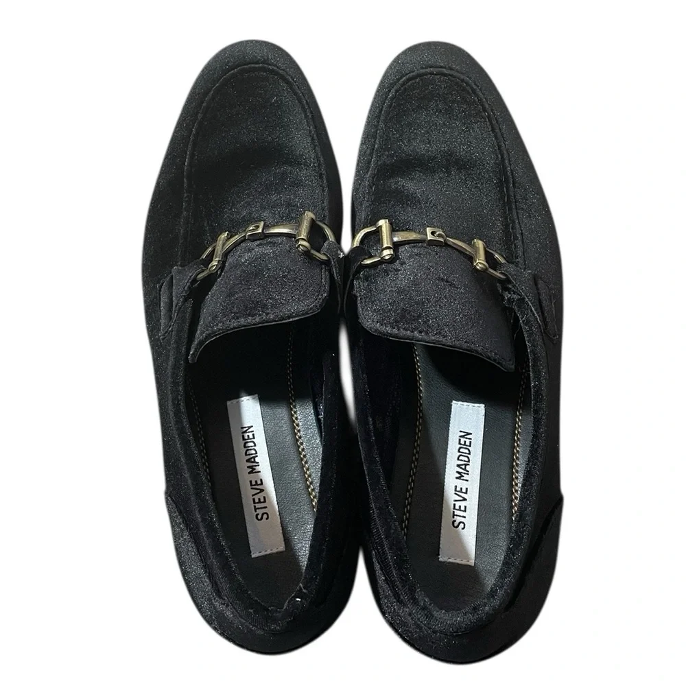 D7- Delrayy 9.5 Velvet Upper Steve Madden Men’s Black Suede Loafers w/ Metal Bit
